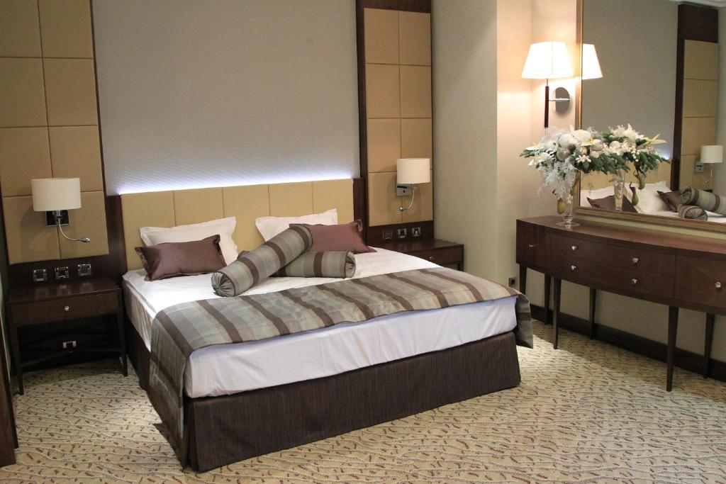 Kharkiv Palace Hotel Δωμάτιο φωτογραφία